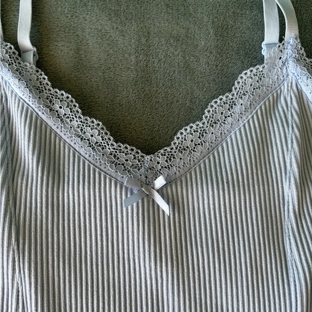 Divided Light Blue Lace-Accent Bodycon Dress - Picture 6 of 11